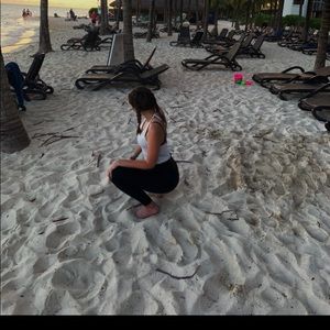 Meet your Posher, Hailey